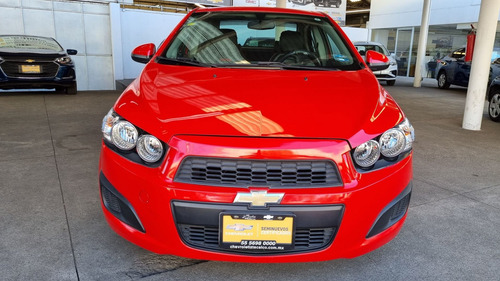 Imagen 5 de 9 de Chevrolet Sonic 2016 1.6 Ls Mt