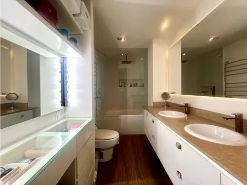 Apartamento Amoblado En Arriendo En El Poblado Parte Alta