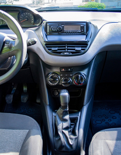 Imagen 13 de 18 de Peugeot 208 Active 1.6