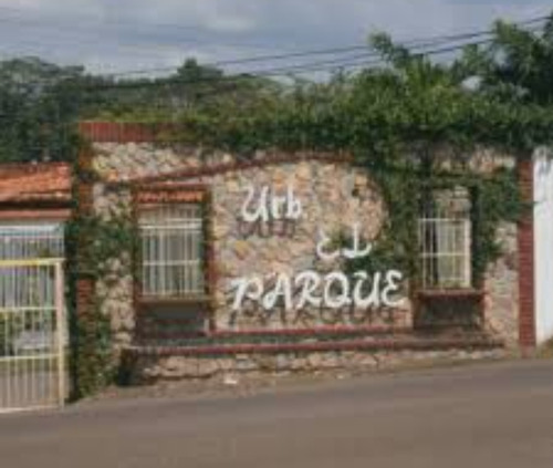 Imagen 1 de 8 de  Lamanna Vende Casa Quinta En Urb. El Parque. Maturín - Edo. Monagas.