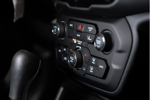 Jeep Renegade 1.3 T270 TURBO FLEX ALTITUDE AT6