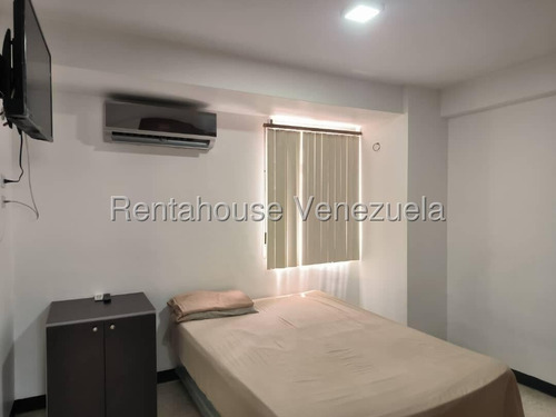Estupendo Apartamento En Alquiler El Marques J.g Cod: 26-469