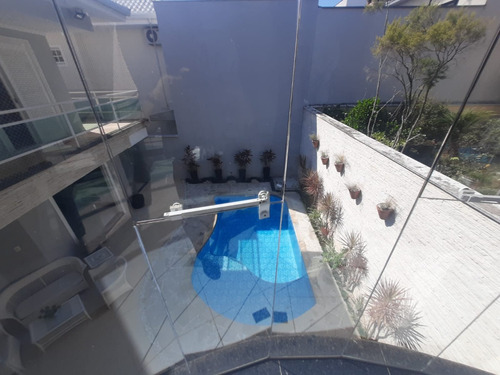 Sobrado 3 Suítes Mobiliado, Com Piscina, Sauna E Academia - Condomínio Fechado