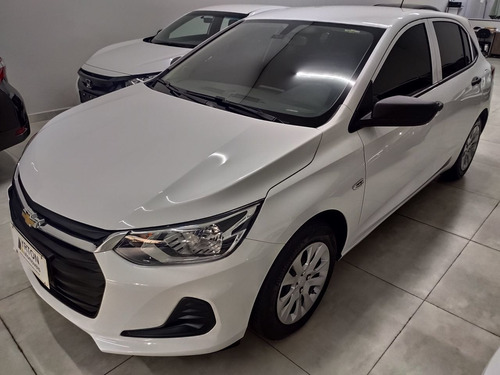 Imagem 1 de 8 de Chevrolet Onix Hatch 1.0 4p Flex Turbo