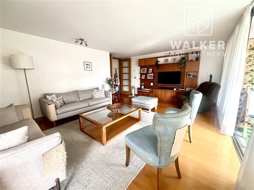 Departamento En Arriendo De 5 Dorm. En Las Condes