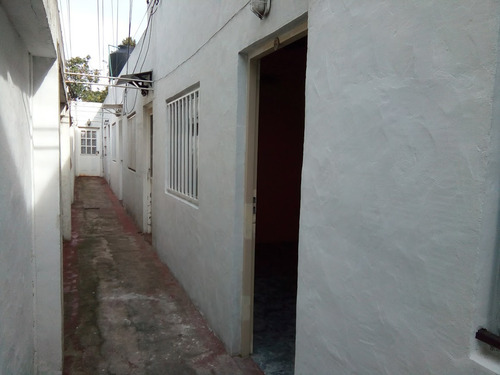 Alquiler De Dpto Ph 2 Ambientes Con Patio, Sin Expensas, Pb