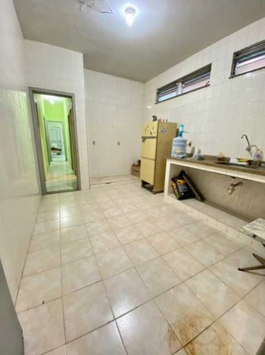 Imagem 9 de 15 de Casa Com Quatro Quartos E Dois Banheiros À Venda No Centro De Mesquita! - R 350 Mil - Sica40006