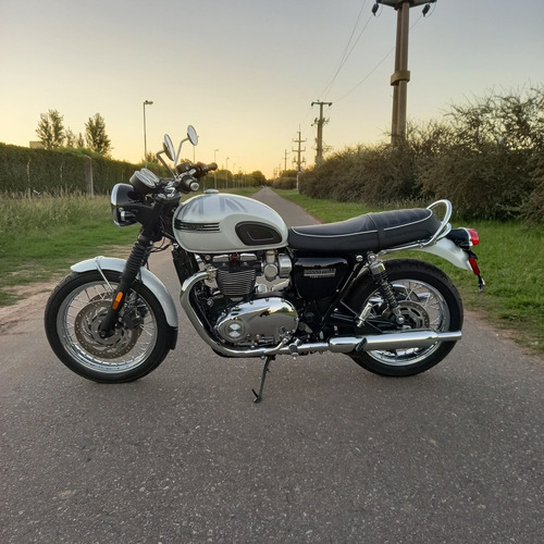 Triumph Bonneville T120 Diamond