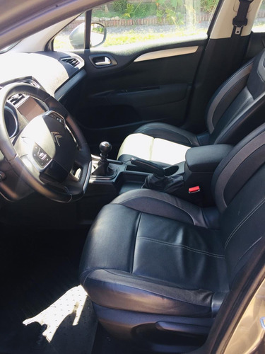 Citroën C4 Lounge 2017 1.6 Hdi 115 Feel Pack