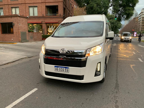 Toyota Hiace 2.8 Tdi Commuter 6at 14a
