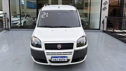 Fiat Doblo 1.8 16v Essence 7l Flex 5p 5 marchas