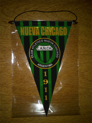 Banderin Paño 37cm Nueva Chicago Modelo 30