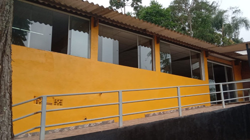 Sítio, Fazenda ,chácara Com 3 Quartos, Salão De Festa E De Jogos , Piscina E Area Verde
