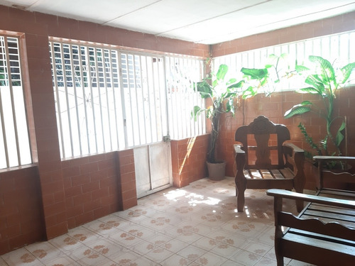 Imagen 5 de 18 de Casa Con Anexos Independientes En Urbanización Doña Barbara, San Felix