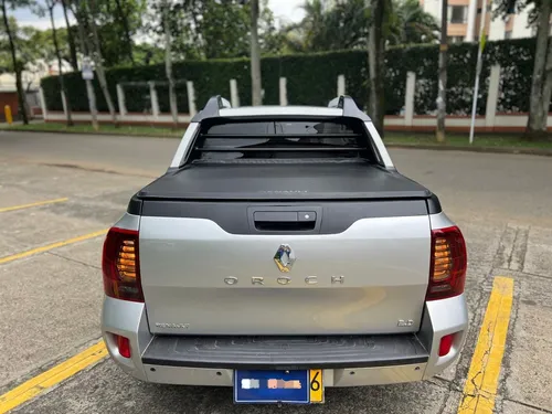 Renault Duster Oroch 2.0 Intens 4X4
