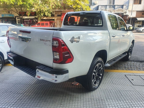 Toyota Hilux 2021 2.8 Cd Srx 177cv 4x4 At