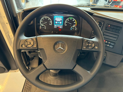 Caminhão Mercedes Benz Atego 1719 4x2 2025 Sem Implementos