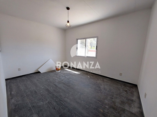 Imagen 17 de 28 de Piriápolis, Los Ángeles. Casa En Venta. 3 Dormitorios, 2 Baños.