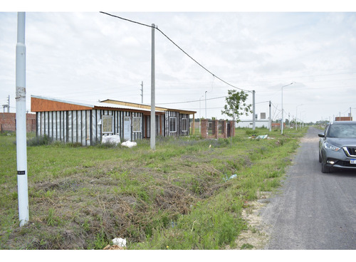 Lote En Alvear - Campos Del Oeste - 300m2