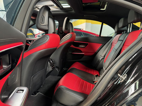 Mercedes-Benz Classe C 2.0 EQ BOOST HÍBRIDO AMG LINE 9G-TRONIC