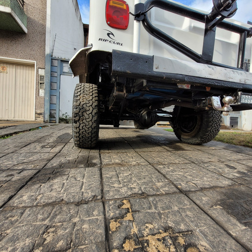 Jeep Ika Motor 221 Gnc 4x4 Corto Carrocería Fibra Impecable
