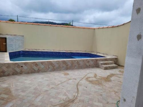 Imagem 9 de 9 de Casa No Bairro Jequitibá, Em Itanhaém, Litoral Sul De São Paulo, Localizada No Lado Praia À 500 Metros Do Mar. Imóvel Com 186 M² De Terreno Sendo 85,5 M² De Área Construída. Possui Piscina Com Cascata