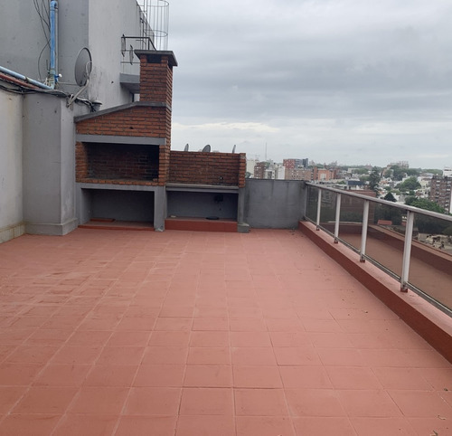 Imagen 13 de 14 de Venta - Permuta Penthouse Parque Battle, 2dormitorio, 2 Baños Con Garage Y Parrillero De Uso Exclusivo