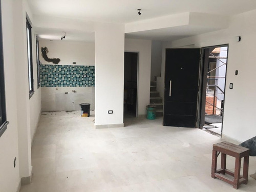 Imagen 10 de 18 de Departamento Tipo Casa En Permuta En Lanus Este