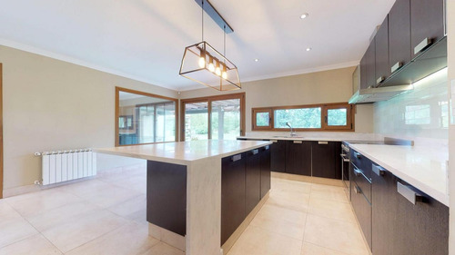 Imagen 8 de 30 de Casa En Venta En City Bell Calle 150 E/ 458 Y 467 Dacal Bienes Raices