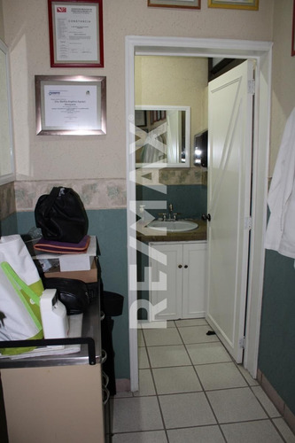 Consultorio - Comercial En Renta