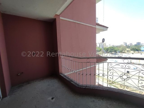Imagen 17 de 30 de Apartamento Obra Gris Resd. Reina Victoria La Arboleda (piscina Y Planta Eléctrica) 22-22343 Ejc 0424-3439046
