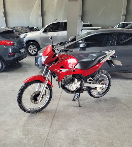 Impecable Honda Falcon 400 Año 2015 Con Solo 9.700 Km