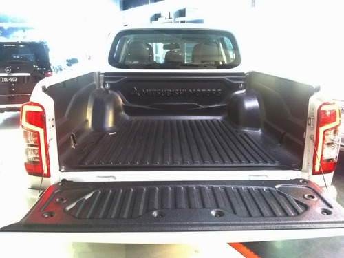 Imagen 7 de 15 de Mitsubishi L200 Full At 4x4 - 2023 - Da