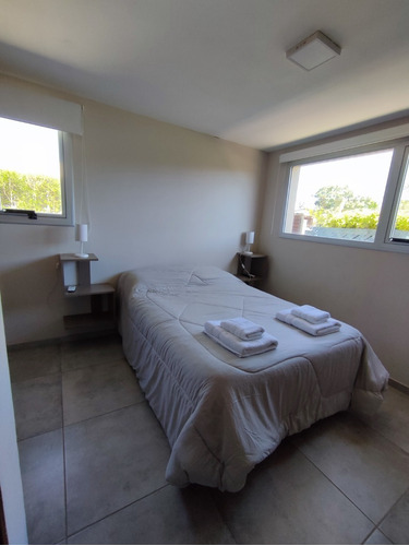 Imagen 26 de 29 de Complejo De Casas De Alquiler En Miramar
