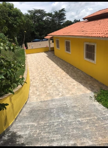 Imagem 4 de 12 de Chácara Com Piscina