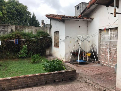 Imagen 6 de 17 de En Venta. Excelente Esquina Comercial. Amplia Casa Con 7 Dor