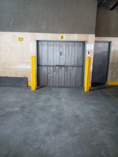 Imagen 7 de 30 de Alquiler De Planta Comercial En Edificio Boleita Sur