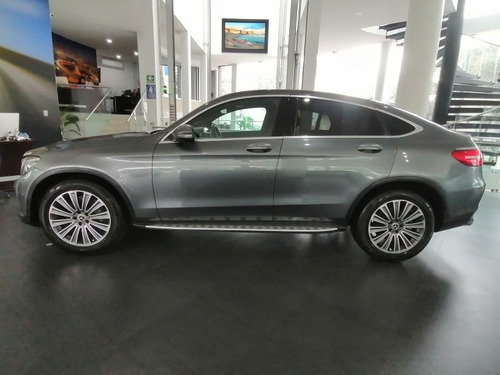 Imagen 3 de 12 de Mercedes-benz Clase Glc 2018 2.0 Coupe 250 Avantgarde At