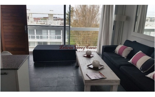 Imagen 1 de 12 de Apartamento En Manantiales De La Ruta Hacia El Mar.