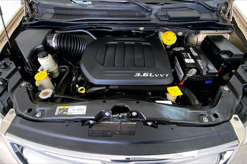 Imagen 10 de 25 de Chrysler Town | Country Minivan 5 Pts Li, Ta, Cd, Ra-17