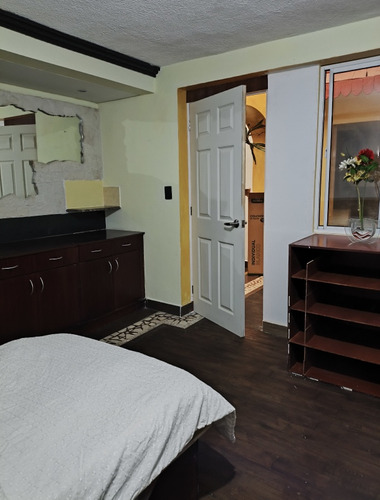 Rento Habitación Individual Para Estudiante Mujer