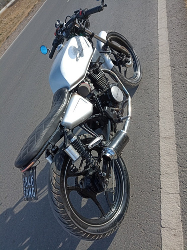 Imagen 3 de 6 de Honda Cbx 150 Aero