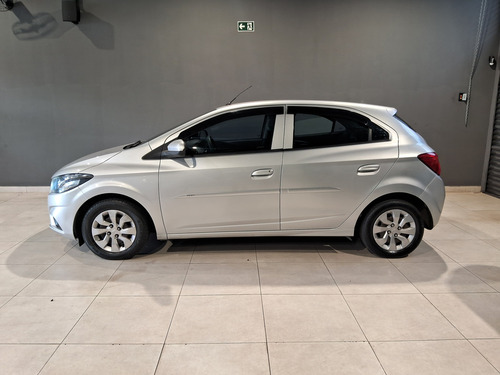 Chevrolet Onix ONIX 1.0 MT LT