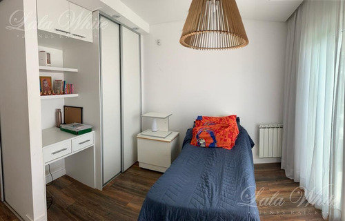 Imagen 16 de 30 de Venta - Casa En Saint Thomas Este