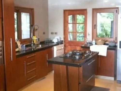 Casa En Arriendo Laguna Aculeo Con Vista Privilegiada