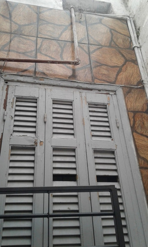 Apartamento En Venta En Calle Yi A Mano De Todo En Montevideo