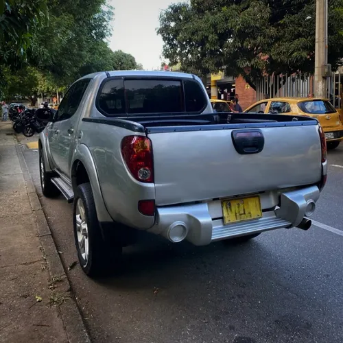 Mitsubishi L200 Sportero 2.5 Superlujo