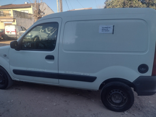 Imagen 11 de 12 de Renault Kangoo 2012 1.6 2 Furgon Confort Cd Svt 1plc