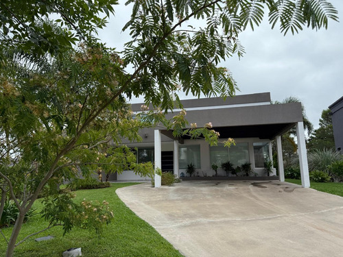 Casa En Alquiler Y En Venta En Terralagos Canning Ezeiza