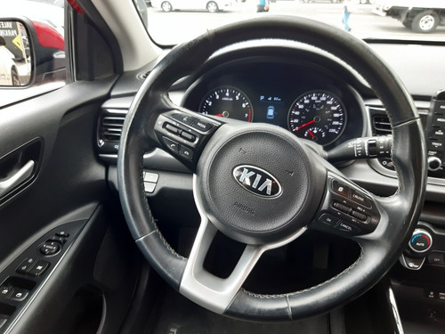 Imagen 12 de 14 de Kia Rio Hb Ex 2018